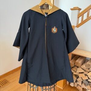 Universal Studios Wizarding World of Harry Potter Hufflepuff Robe - XXXXS